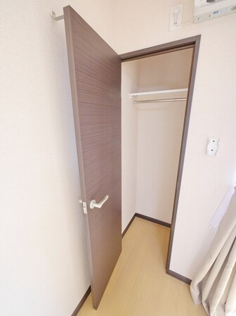 レオネクストラシーヌ弐番館の物件内観写真